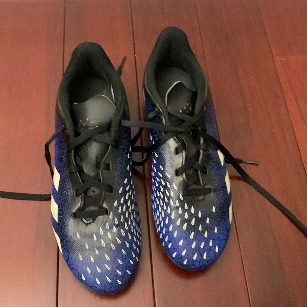 Adidas Soccer Cleats- boys size 6